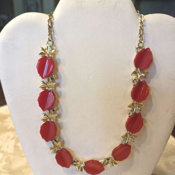 Vintage Red Moonglow Thermoset Panel Link Necklace Mid Century Gold Tone EUC - Picture 1 of 7